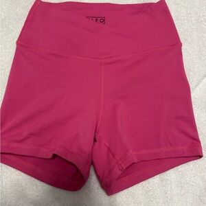 FLEO Women's V-waist Fandango Pink Shorts, S